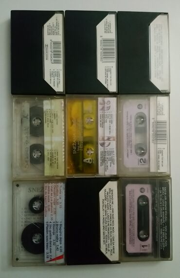 Ostalo: Audio kasete orginali ukupno ima 21  kaseta cena 2000din.prodajem!   — 1