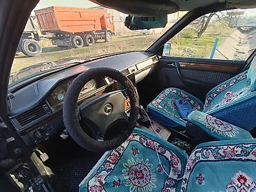 под выкуп электромобиль: Mercedes-Benz E-Class: 1991 г., 2.3 л, Механика, Газ, Седан — 4