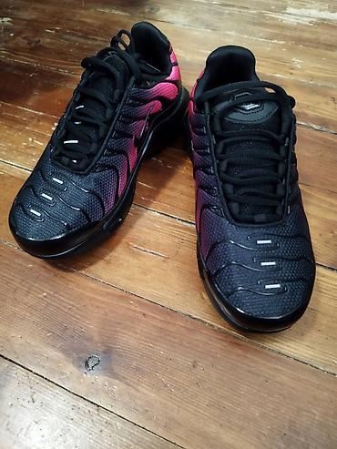 Patike: Velicine od 36 do 41 Nike Air Max Plus (Tn) patike – crno/roze prelaz — 4