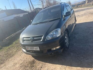 Toyota: Toyota Ipsum: 2003 г., 2.4 л, Автомат, Газ, Минивэн