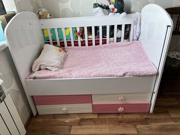 Детские односпальные кровати: Б/у, Для девочки и мальчика, С подъемным механизмом, С матрасом, С выдвижными ящиками