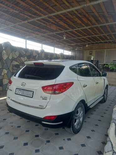 Hyundai: Hyundai ix35: 2.4 l | 2011 il Ofrouder/SUV — 3