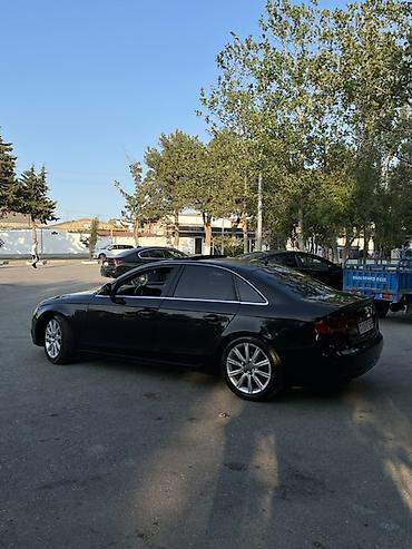 q7 audi: 🚘 TƏCİLİ SATILIR! Audi A4 — baxımlı və səliqəli vəziyyətdədir. Maşın — 4