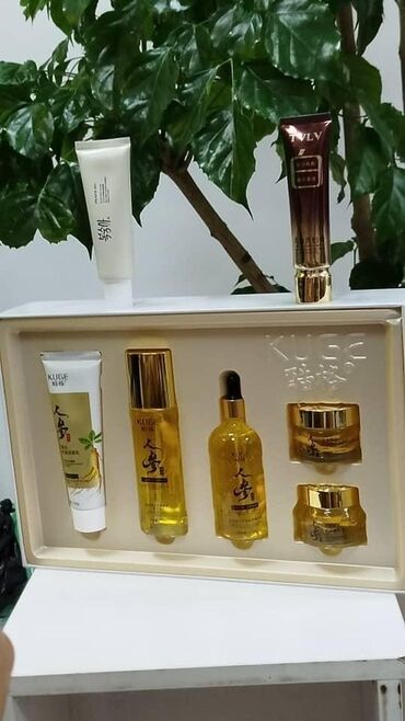 Косметика: Подарочный набор косметики для ухода за кожей лица KUGE (с азиатской