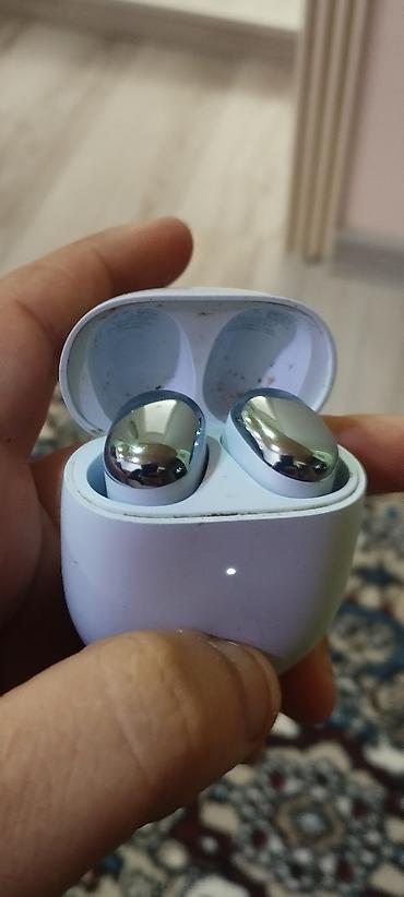 galaxy buds 2 pro: Samsung Galaxy Buds Pro simsiz qulaqlıq - Rəng: gümüşü qulaqlıqlar — 1