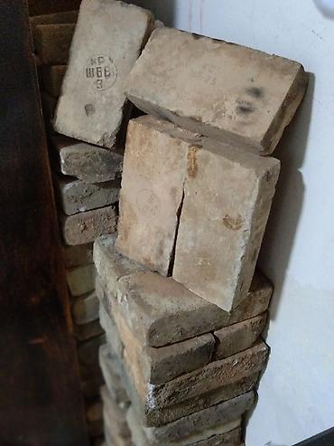 blok kərpic: Sovetin kerpici, yaxsi veziyyetdedir, islenmis. 150ədəd var adres — 2