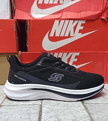 24 akcija: Skechers 
Brojevi od 36 do 41
Cena 3.300 din — 3