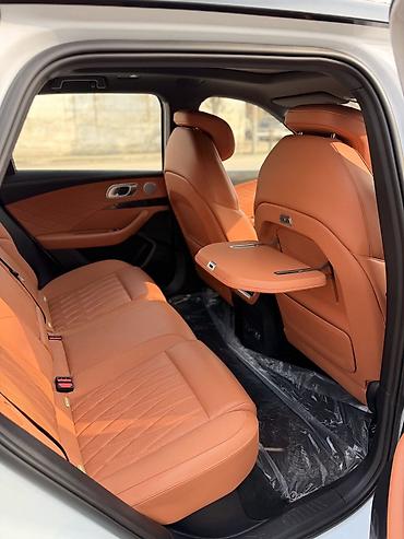 BYD: BYD : 2024 г., 1.5 л, Электромобиль, Кроссовер — 10