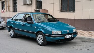 хюндай машина: Volkswagen Passat: 1992 г., 1.8 л, Механика, Бензин, Седан