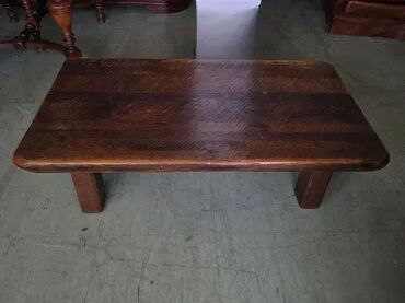 Stilski klub stolovi: Masiva tezak sto puno drvo hrast. Duzina 140 cm Sirina 80 cm Visina 45 — 9