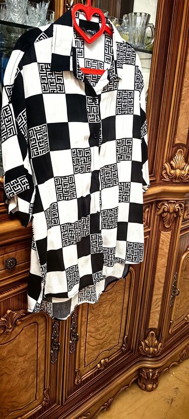 Köynək və bluzalar: Brend: Perfect Brown (Woman) Bədən ölçüsü: EUR M / MEX M / UK 38 — 4