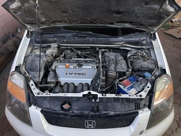 Honda: Honda Stream: 2002 г., 2 л, Типтроник, Газ, Минивэн — 3