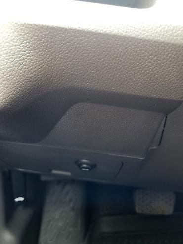 kond: Chevrolet Cobalt sedan – ağ rəng, avtomatik ötürmə Xüsusiyyətlər: - — 8