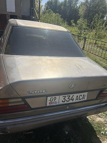 дверные обшивки мерс 124: Mercedes-Benz W124: 1991 г., 0.2 л, Механика, Бензин, Седан — 3