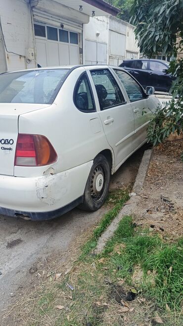variator karopka nədir: Volkswagen Polo: 1.6 l | 1997 il Hetçbek