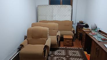 Прямые диваны: Прямой диван, Б/у — 1