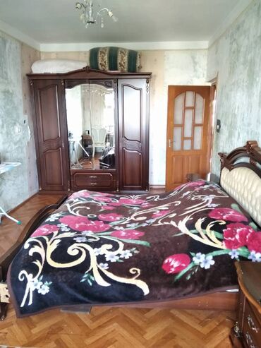 Köhnə tikili: Bakı, 3 otaqlı, Köhnə tikili, m. Həzi Aslanov, 82 kv. m — 3