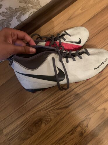 Maskalar, eynəklər: Butslar Nike, Ölçü: 38, İşlənmiş