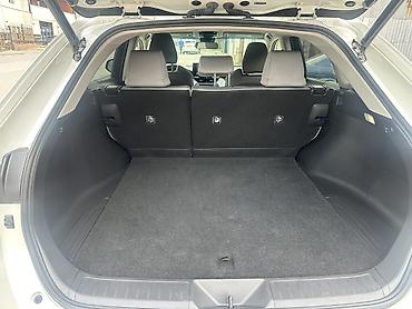 voxy noah: Toyota Venza: 2021 г., 2.5 л, Вариатор, Гибрид, Кроссовер — 4