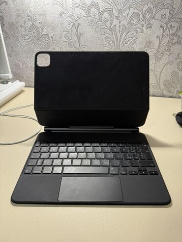 Perodua: Apple iPad Magic Keyboard – qara rəng - Model: iPad Magic Keyboard