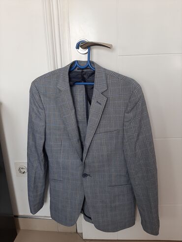 Personal Items: Suit M (EU 38), color - Light blue