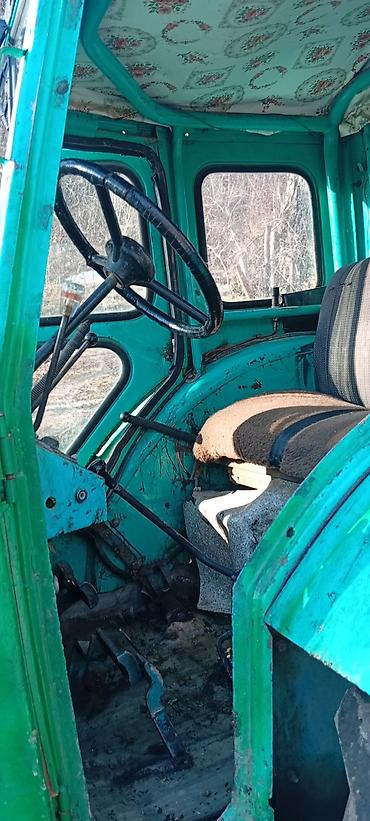 Другие тракторы: Трактор колесный, класс тяги 1,4–2,0 (визуально из серии советских — 3