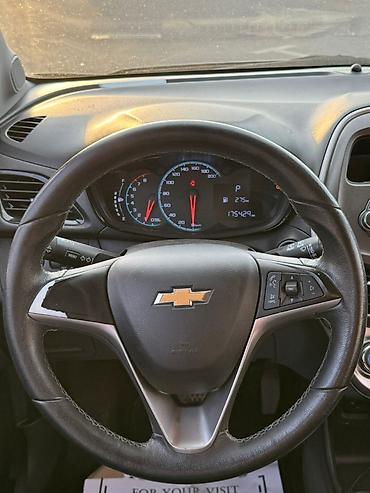Chevrolet: Chevrolet Spark: 2018 г., 1 л, Вариатор, Бензин, Хэтчбэк — 9