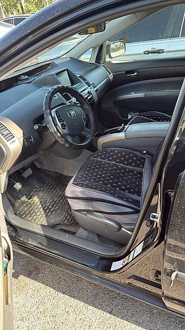 нужна: Toyota Prius: 2005 г., 1.5 л, Вариатор, Гибрид, Хэтчбэк — 4