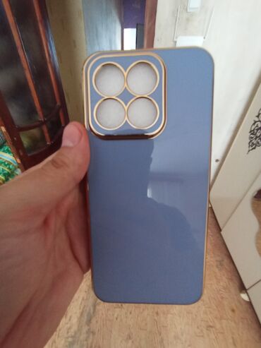 Kabrolar: Telefon modelləri üçün qızılı çexollar satılır.honor x8b x9c iPhone 13 — 2