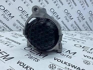 kamion do 3.5 tone: NOSAČ MOTORA ZA AUDI A4, A6, A8 . - 4M0 199 372 GB | Nosač motora — 2