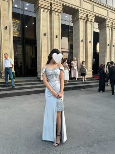 Клатч, Аялдарга, Колдонулган