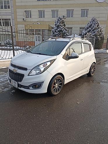 Chevrolet: Chevrolet Spark: 2015 г., 1 л, Автомат, Бензин, Хэтчбэк — 2