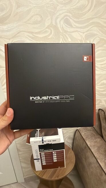 Soyutma sistemləri: Ideal veziyetdedir. Uzerinde 3 kuler verilir (sadə), əldə əlavə biri — 2