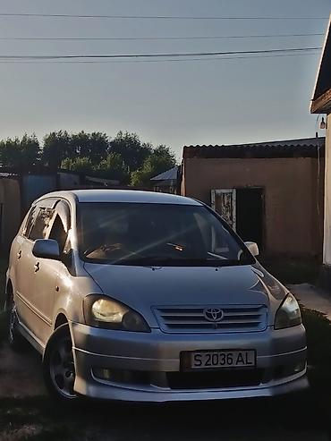 машина ист: Toyota Ipsum: 2003 г., 2.4 л, Автомат, Бензин, Минивэн — 2