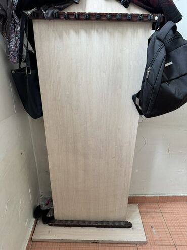 вешалка для костюма напольная деревянная: Для кии