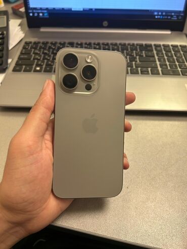 usb: IPhone 15 Pro, Face ID