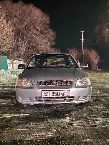 дэу матиз 1: Hyundai Accent: 2001 г., 1.5 л, Автомат, Бензин, Седан