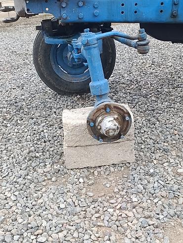 bak 100 liter: T.28 peredoku ile barter edilir. - Sükan qolları, şarnir ucları — 4