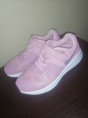 nike sb: Orijinal Nike runner. Yeni kimidir. Cox az geyinilib. 25 azn