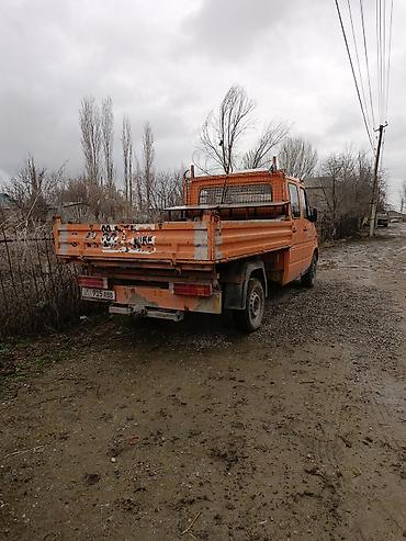 Другой строительный транспорт: Mercedes-Benz Sprinter (дубль кабина) объём двигателя 2.7 коробка — 3