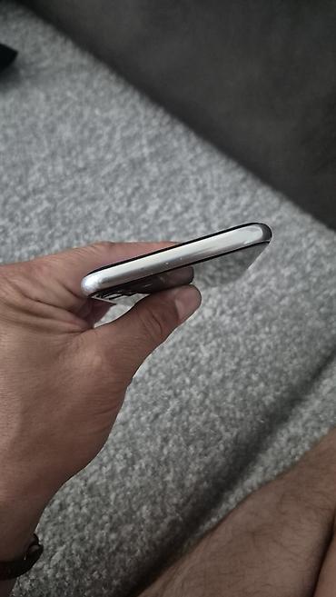 Apple iPhone: Apple iPhone 11 – crni - Ekran 6.1", Liquid Retina HD (IPS), True — 10
