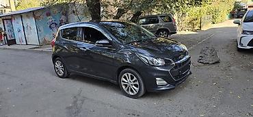 Chevrolet Spark: 2020 г., 1 л, Вариатор, Бензин, Хэтчбэк