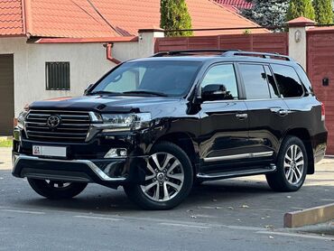 Toyota: Toyota Land Cruiser: 2017 г., 4.6 л, Типтроник, Бензин, Внедорожник