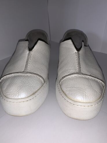 Другая женская обувь: Кожаные слипоны (кеды)
производство Турция