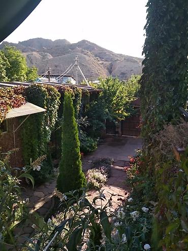 Продажа коттеджей и домов: Продам гостевой дом на южном берегу Иссык-куля, с.Каджи-сай. Не — 11