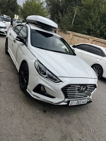 фары на опель вектра а: Белый седан Hyundai Sonata, оснащенный дополнительным багажным боксом