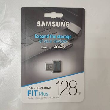 аксессуары на фит: USB накопитель Samsung FIT Plus 128 ГБ Samsung FIT Plus с интерфейсом