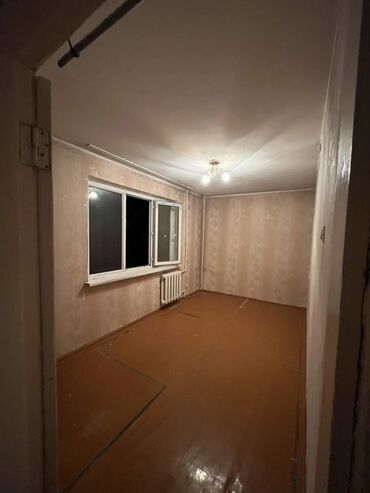 посуточная аренда квартир мкр: 2 бөлмө, Кыймылсыз мүлк агенттиги, Чогуу жашоосу жок, Толугу менен эмереги бар