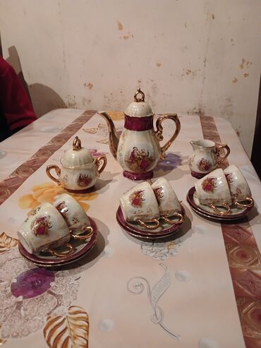 Qab-qacaq dəstləri və servizlər: Çay dəsti