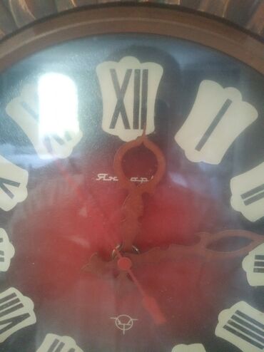 Əntiq saatlar: Divar Kvars Əntiq saat 1970 il, Paslanmayan polad — 2